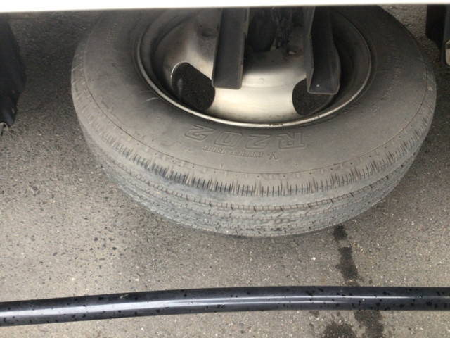 三菱ふそうキャンターガッツアルミバン小型（2t・3t）[写真15]