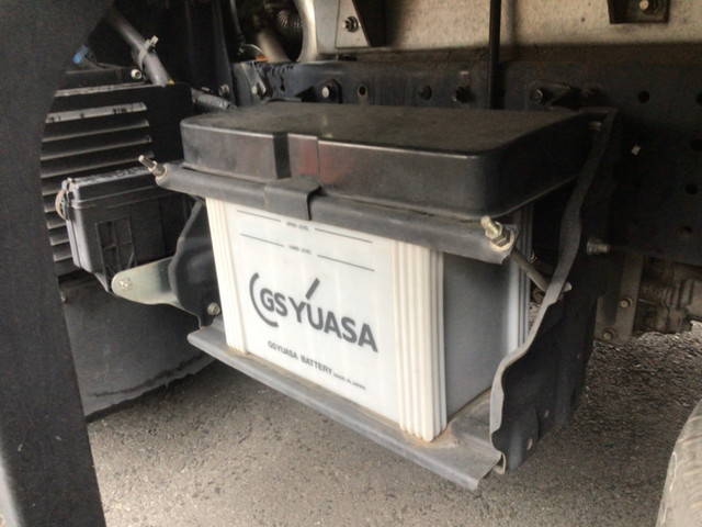 三菱ふそうキャンターガッツアルミバン小型（2t・3t）[写真16]