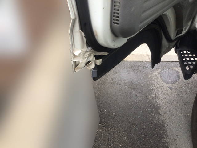 三菱ふそうキャンターガッツアルミバン小型（2t・3t）[写真24]