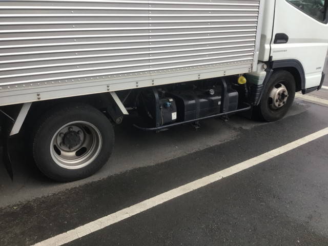 三菱ふそうキャンターガッツアルミバン小型（2t・3t）[写真07]