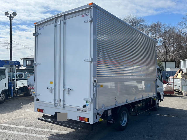 三菱ふそうキャンターアルミウイング小型（2t・3t）[写真02]