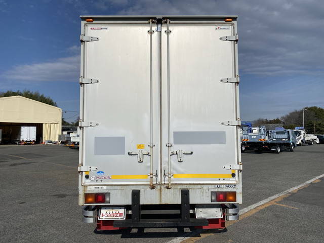 三菱ふそうキャンターアルミバン小型（2t・3t）[写真10]