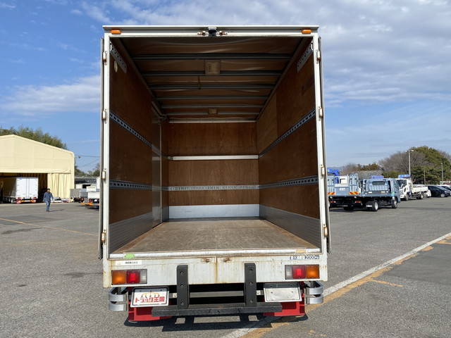 三菱ふそうキャンターアルミバン小型（2t・3t）[写真11]