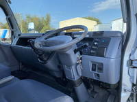 三菱ふそうキャンターアルミバン小型（2t・3t）[写真27]