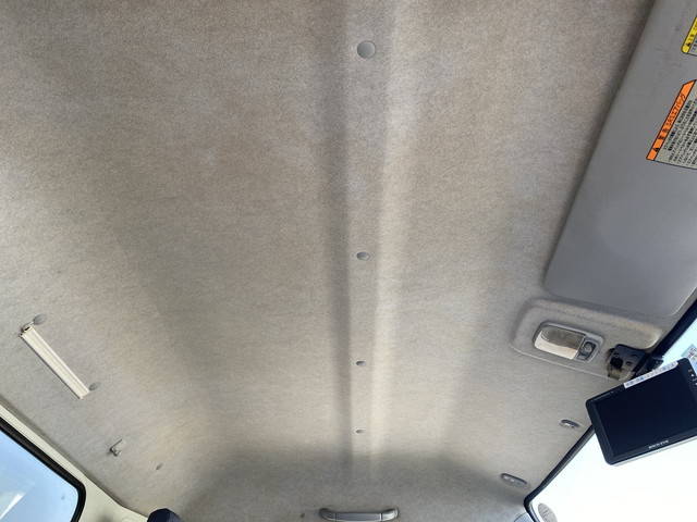 三菱ふそうキャンターアルミバン小型（2t・3t）[写真28]