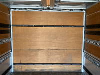 いすゞフォワードアルミウイング増トン（6t・8t）[写真11]