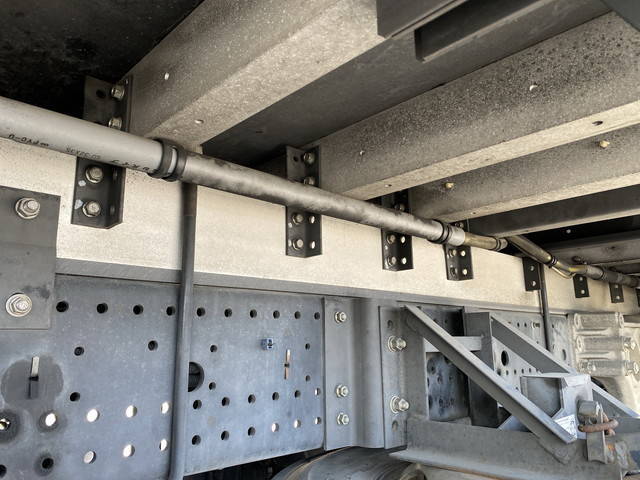 いすゞフォワードアルミウイング増トン（6t・8t）[写真18]