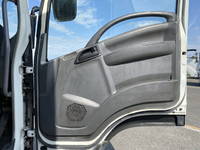 いすゞフォワードアルミウイング増トン（6t・8t）[写真23]