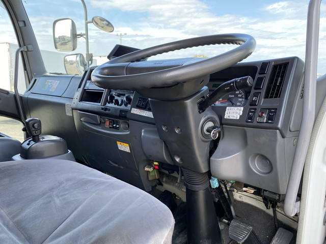 いすゞフォワードアルミウイング増トン（6t・8t）[写真27]