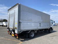 いすゞフォワードアルミウイング増トン（6t・8t）[写真02]