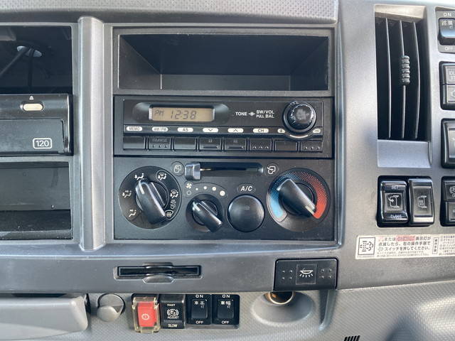 いすゞフォワードアルミウイング増トン（6t・8t）[写真33]