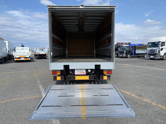 いすゞフォワードアルミウイング増トン（6t・8t）[写真09]