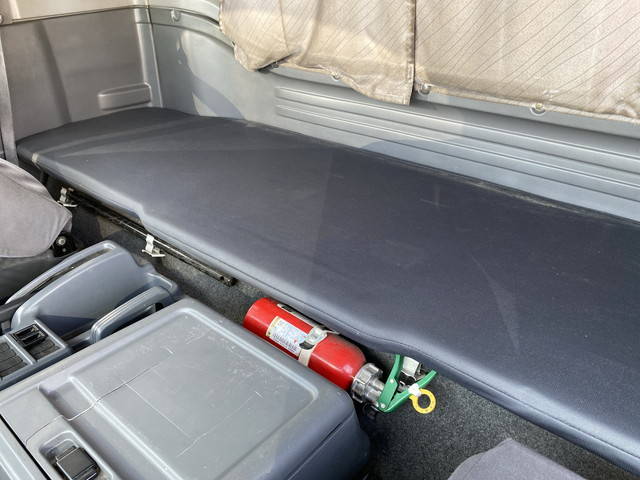 いすゞフォワードアルミウイング中型（4t）[写真32]