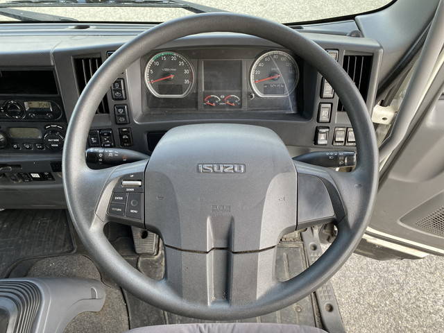 いすゞフォワードアルミウイング中型（4t）[写真35]