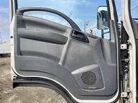 いすゞエルフセーフティローダー小型（2t・3t）[写真29]