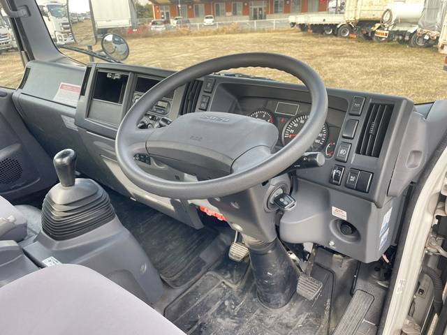 いすゞエルフセーフティローダー小型（2t・3t）[写真35]