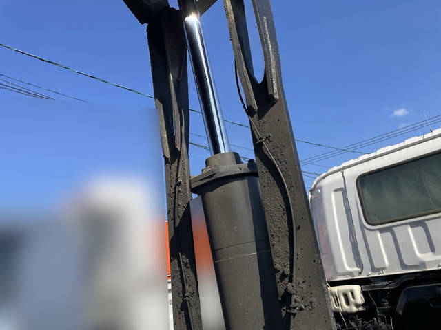 いすゞギガダンプ大型（10t）[写真15]