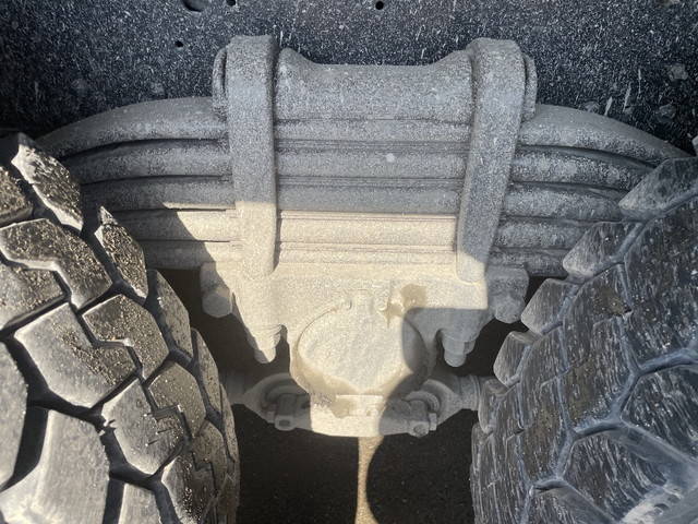 いすゞギガダンプ大型（10t）[写真20]