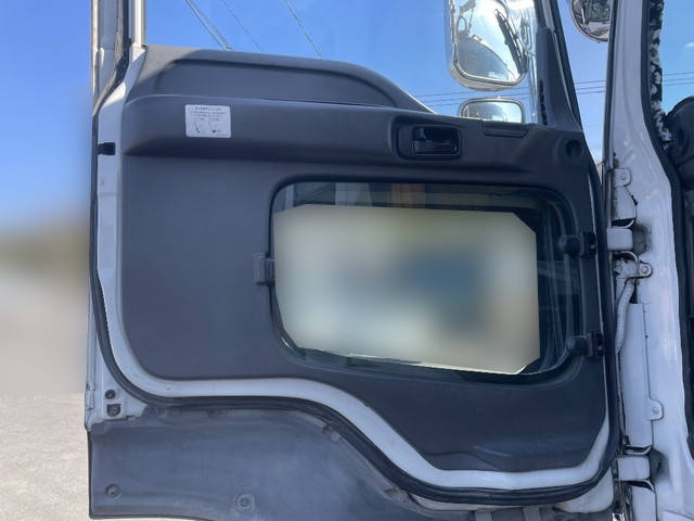 いすゞギガダンプ大型（10t）[写真24]