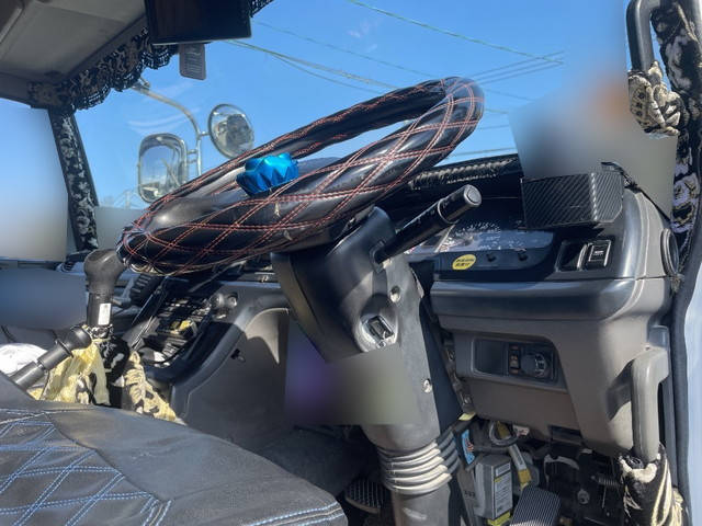 いすゞギガダンプ大型（10t）[写真26]