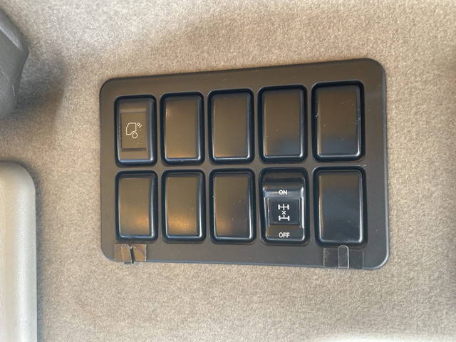 いすゞギガダンプ大型（10t）[写真32]