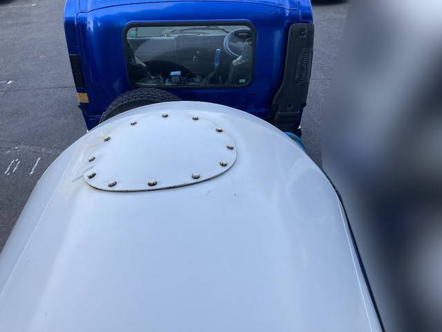 いすゞフォワードミキサー車（コンクリートミキサー）中型（4t）[写真12]