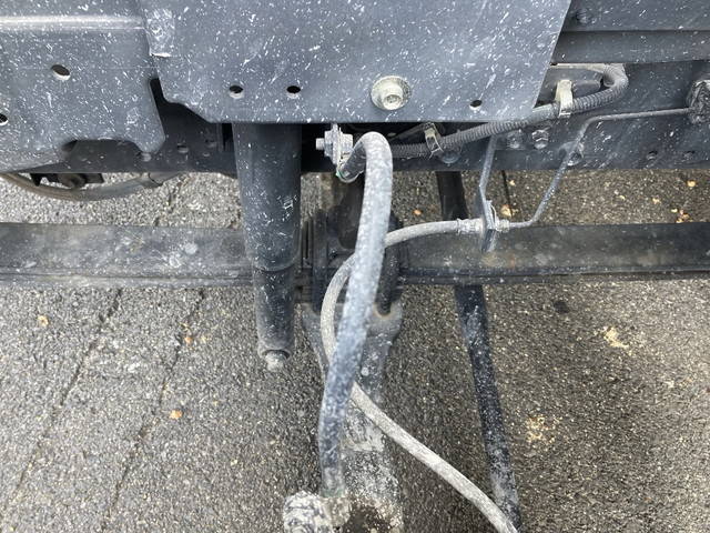 いすゞフォワードミキサー車（コンクリートミキサー）中型（4t）[写真19]