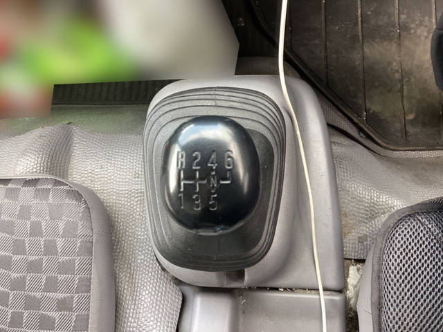 いすゞエルフアルミバン小型（2t・3t）[写真32]