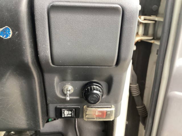 いすゞエルフアルミバン小型（2t・3t）[写真35]