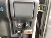 いすゞエルフアルミバン小型（2t・3t）[写真35]