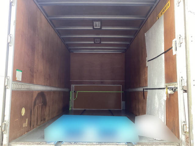 いすゞエルフアルミバン小型（2t・3t）[写真08]