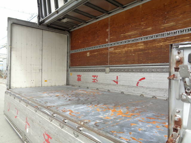 日野レンジャーアルミウイング増トン（6t・8t）[写真11]