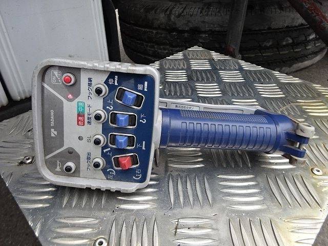 三菱ふそうキャンターセルフクレーン5段小型（2t・3t）[写真10]