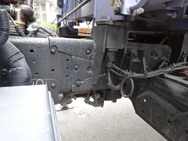 三菱ふそうキャンターセルフクレーン5段小型（2t・3t）[写真12]