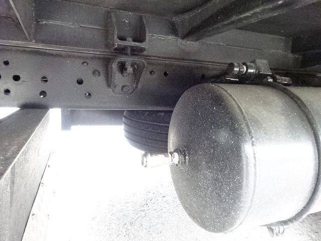 三菱ふそうキャンターセルフクレーン5段小型（2t・3t）[写真20]