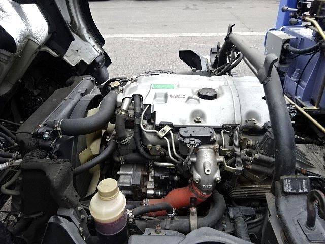 三菱ふそうキャンターセルフクレーン5段小型（2t・3t）[写真27]