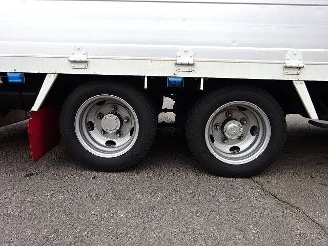 三菱ふそうキャンターセルフクレーン5段小型（2t・3t）[写真09]