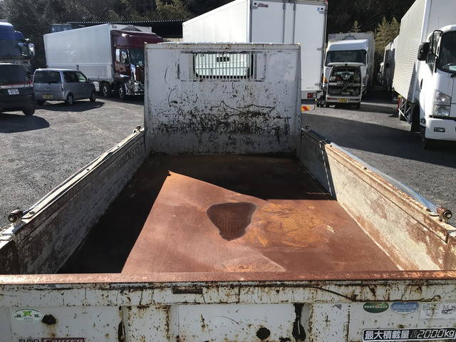 三菱ふそうキャンターダンプ小型（2t・3t）[写真14]