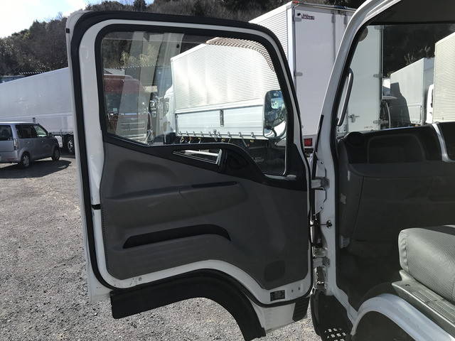 三菱ふそうキャンターダンプ小型（2t・3t）[写真30]