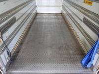 いすゞフォワード冷凍車（冷蔵車）中型（4t）[写真19]