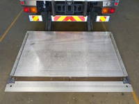 いすゞフォワード冷凍車（冷蔵車）中型（4t）[写真20]