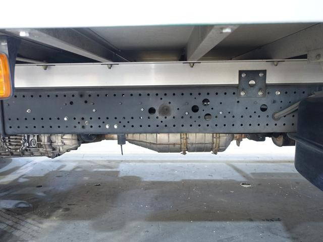 いすゞフォワード冷凍車（冷蔵車）中型（4t）[写真24]