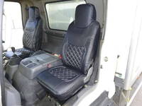 いすゞフォワード冷凍車（冷蔵車）中型（4t）[写真32]