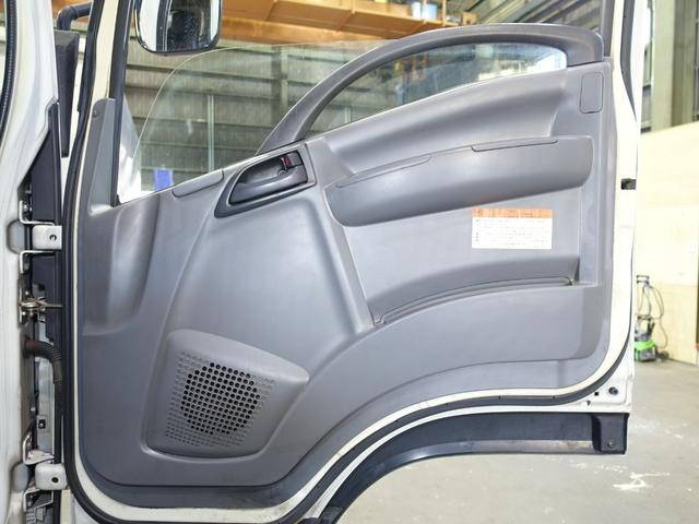 いすゞフォワード冷凍車（冷蔵車）中型（4t）[写真37]