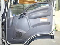 いすゞフォワード冷凍車（冷蔵車）中型（4t）[写真37]