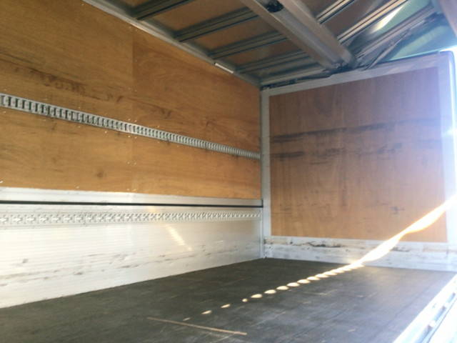 日野レンジャーアルミウイング中型（4t）[写真12]