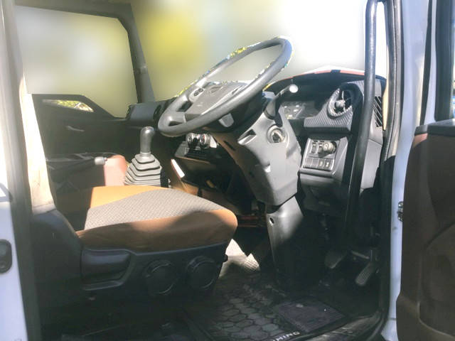 日野レンジャーアルミウイング中型（4t）[写真27]