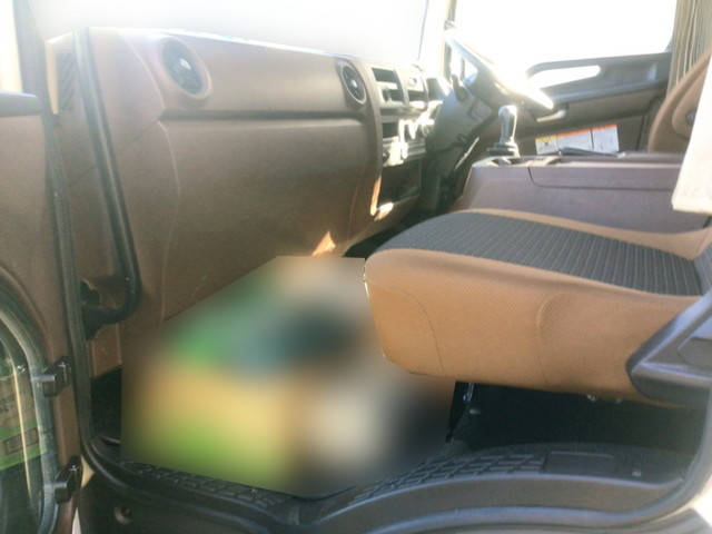 日野レンジャーアルミウイング中型（4t）[写真28]