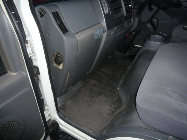 いすゞエルフ平ボディ小型（2t・3t）[写真06]