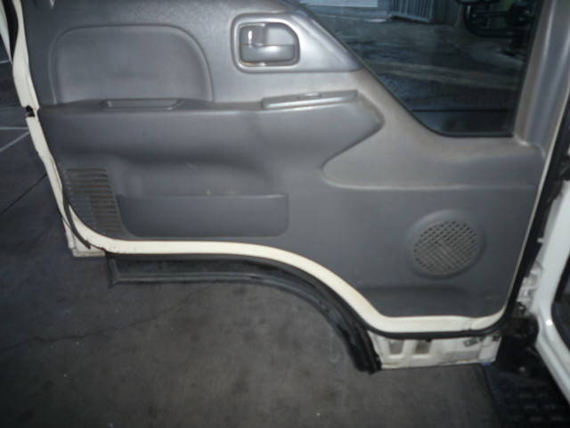 いすゞエルフ平ボディ小型（2t・3t）[写真07]